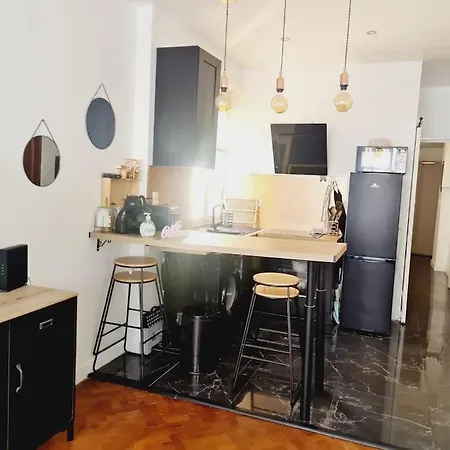 Confort, Agreable A Vivre Apartmán *